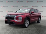2025 Mitsubishi Outlander ES image 1