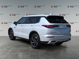 2024 Mitsubishi Outlander Plug-In Hybrid SEL image 3