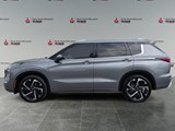 2022 Mitsubishi Outlander GT image 2
