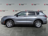 2022 Mitsubishi Outlander ES image 2