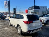 2020 Mitsubishi Outlander ES S-AWC