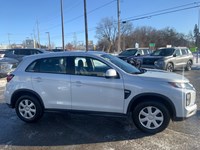 2022 Mitsubishi RVR ES AWC