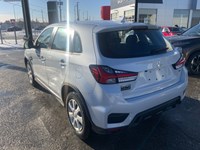 2022 Mitsubishi RVR ES AWC