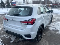 2023 Mitsubishi RVR ES FWD