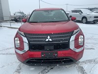 2024 Mitsubishi Outlander ES S-AWC