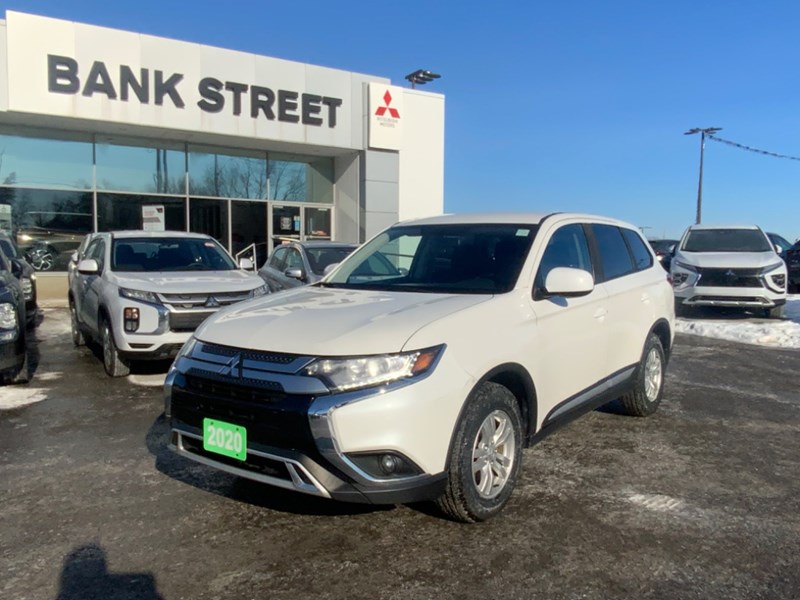 2020 Mitsubishi Outlander ES S-AWC
