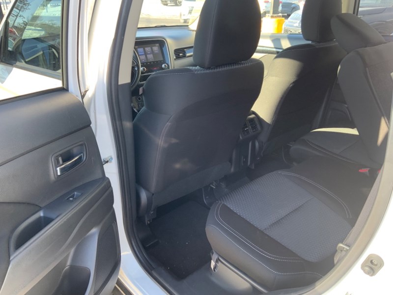 2020 Mitsubishi Outlander ES S-AWC