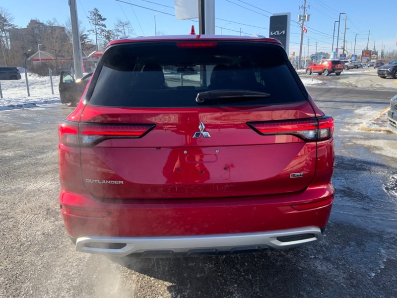 2022 Mitsubishi Outlander SE S-AWC
