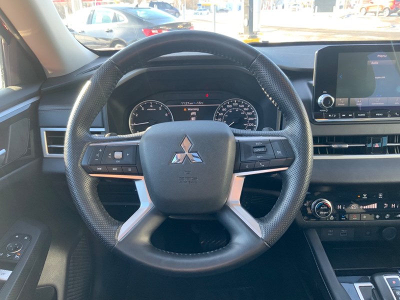 2022 Mitsubishi Outlander SE S-AWC