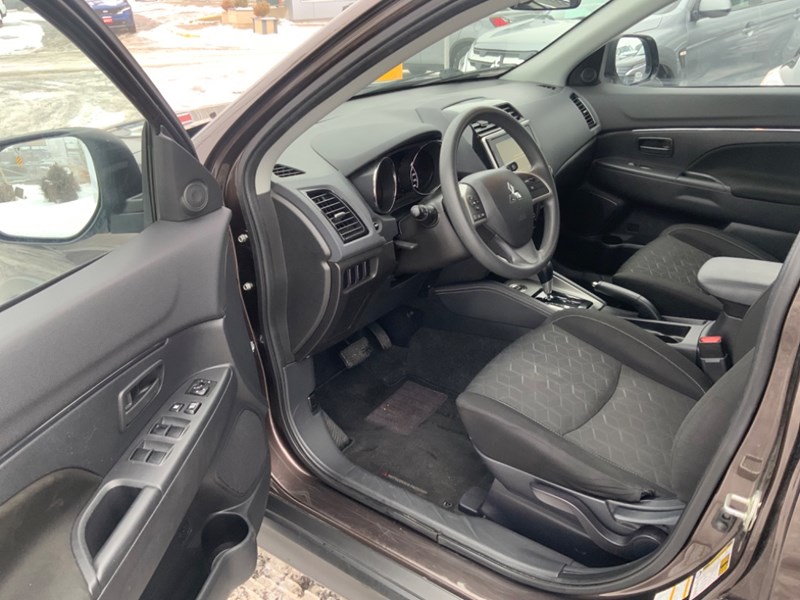 2022 Mitsubishi RVR ES AWC