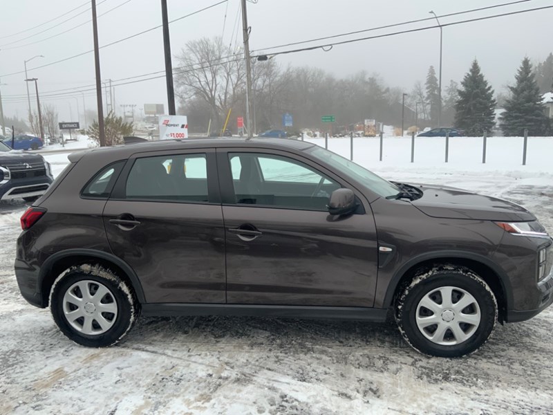 2022 Mitsubishi RVR ES AWC