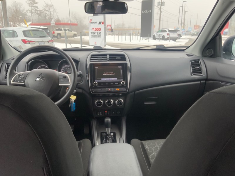 2022 Mitsubishi RVR ES AWC