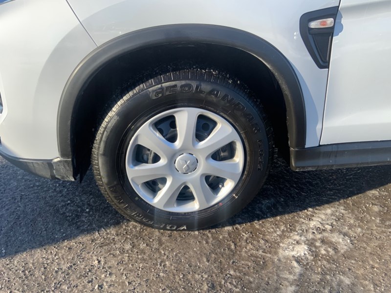 2022 Mitsubishi RVR ES AWC