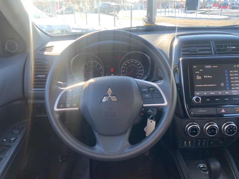 2022 Mitsubishi RVR ES AWC