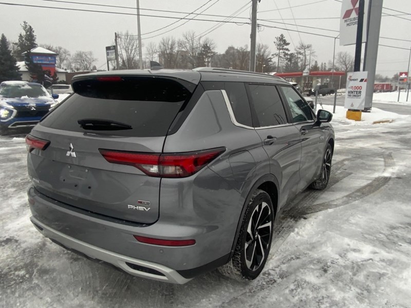 2023 Mitsubishi Outlander Plug-In Hybrid SEL S-AWC