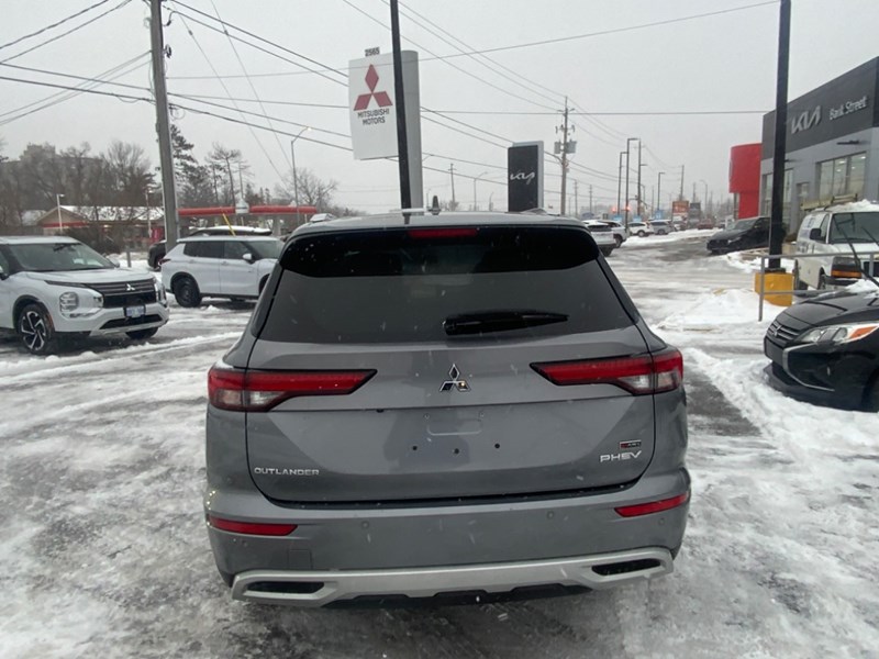 2023 Mitsubishi Outlander Plug-In Hybrid SEL S-AWC