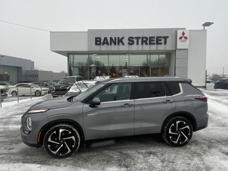 2023 Mitsubishi Outlander Plug-In Hybrid SEL S-AWC