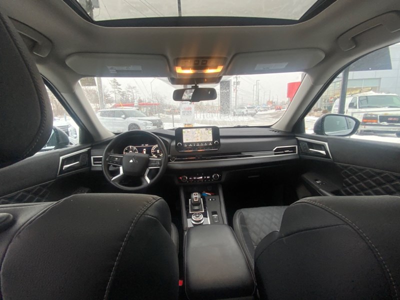 2023 Mitsubishi Outlander Plug-In Hybrid SEL S-AWC
