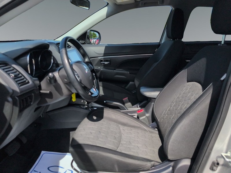 STERLING SILVER 2024 Mitsubishi RVR SE AWC
