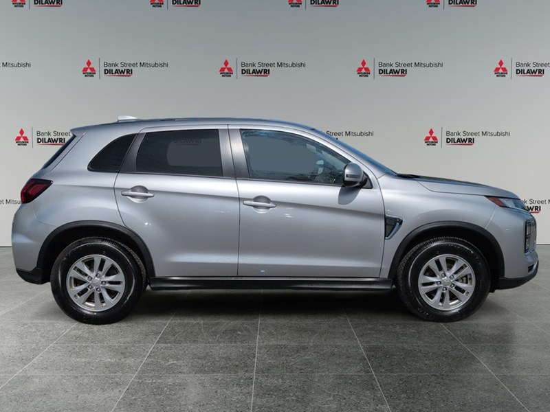 STERLING SILVER 2024 Mitsubishi RVR SE AWC
