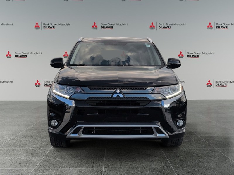 2022 Mitsubishi Outlander Plug-In Hybrid SE S-AWC