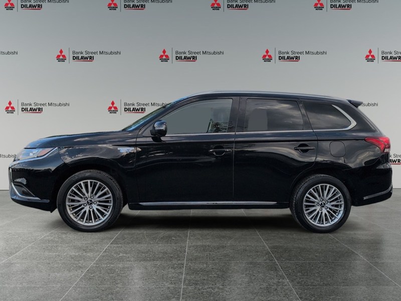 2022 Mitsubishi Outlander Plug-In Hybrid SE S-AWC