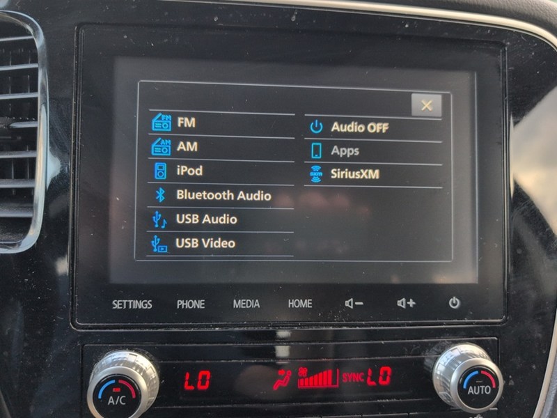 2022 Mitsubishi Outlander Plug-In Hybrid SE S-AWC