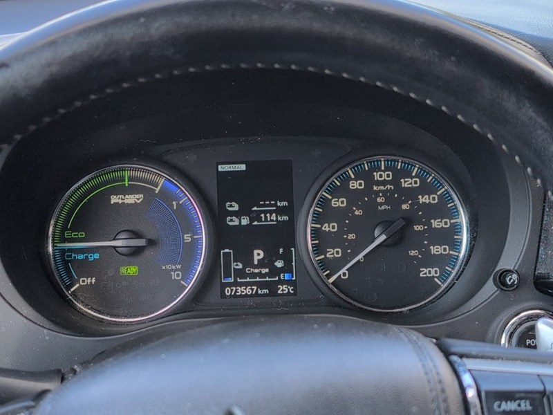 2022 Mitsubishi Outlander Plug-In Hybrid SE S-AWC
