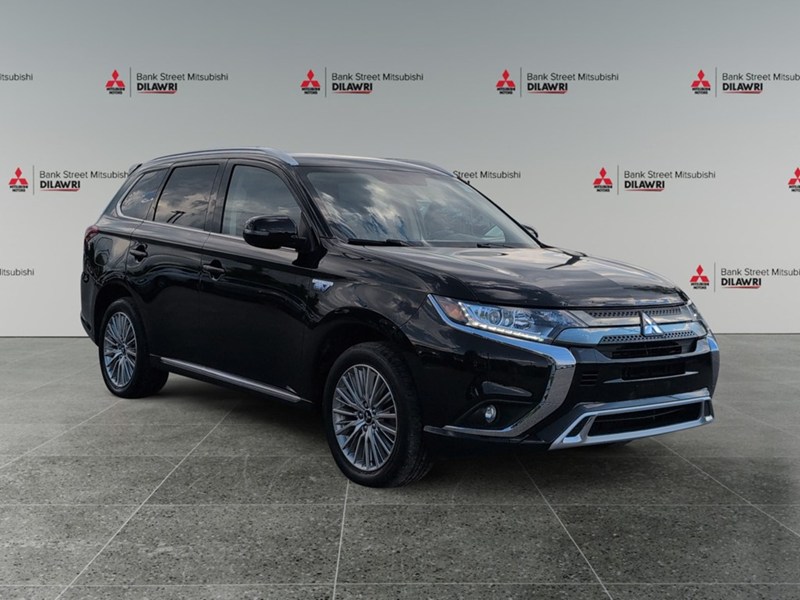 2022 Mitsubishi Outlander Plug-In Hybrid SE S-AWC