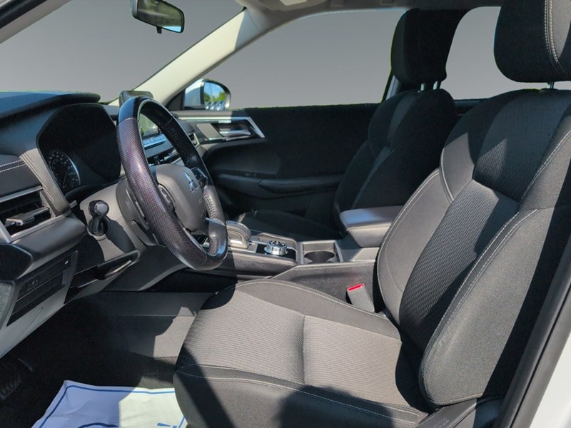 2022 Mitsubishi Outlander SE S-AWC