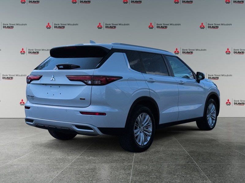 2022 Mitsubishi Outlander SE S-AWC