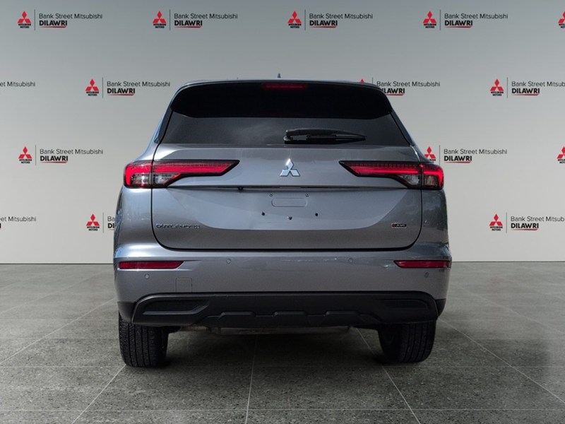 2022 Mitsubishi Outlander ES S-AWC