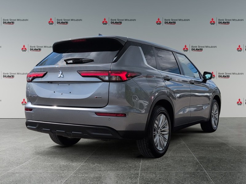 2022 Mitsubishi Outlander ES S-AWC
