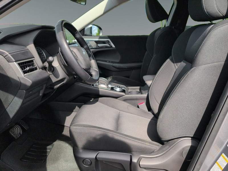 2022 Mitsubishi Outlander ES S-AWC