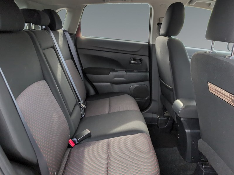 2017 Mitsubishi RVR AWD 4dr 2.0L CVT SE
