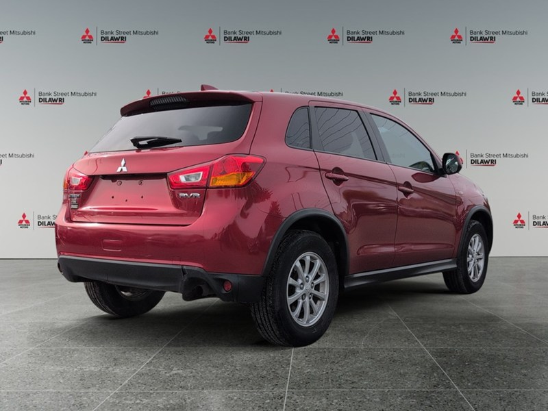 2017 Mitsubishi RVR AWD 4dr 2.0L CVT SE
