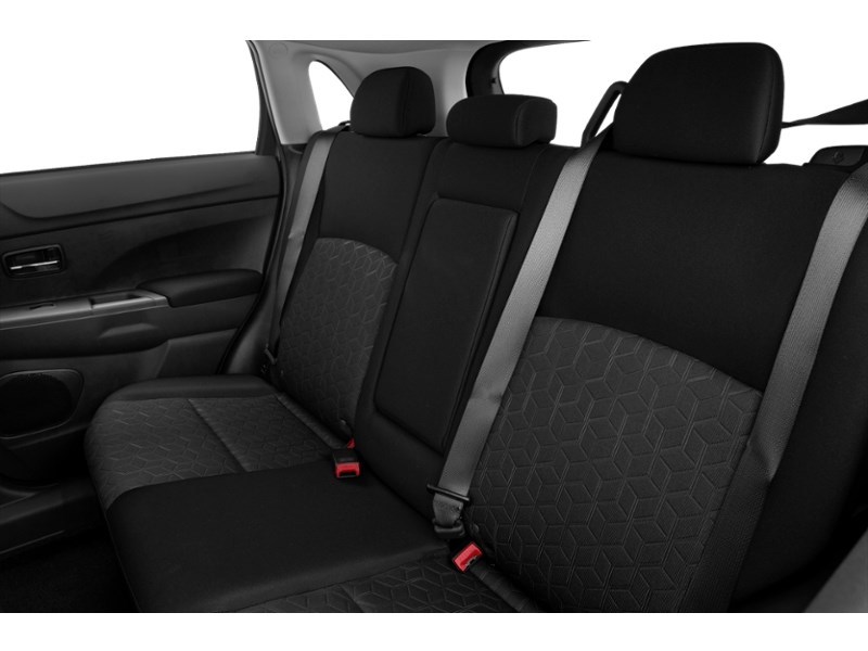 2024 Mitsubishi RVR SE AWC interior