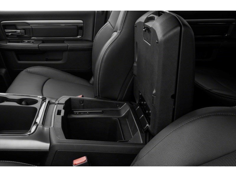 2018 RAM 1500 Sport 4x4 Crew Cab 5'7" Box *Ltd Avail* Interior Shot 7