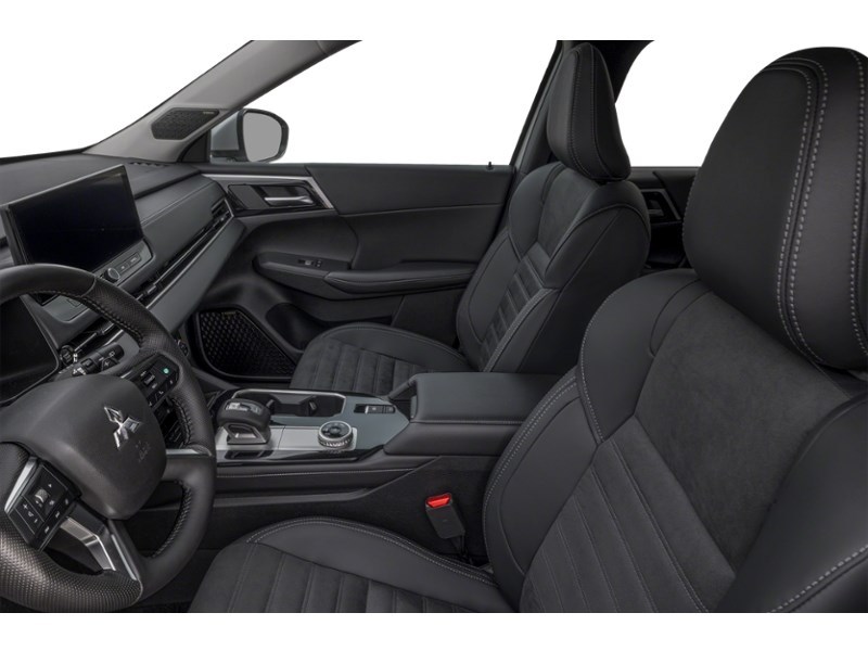2026 Mitsubishi Outlander SE S-AWC Interior Shot 4