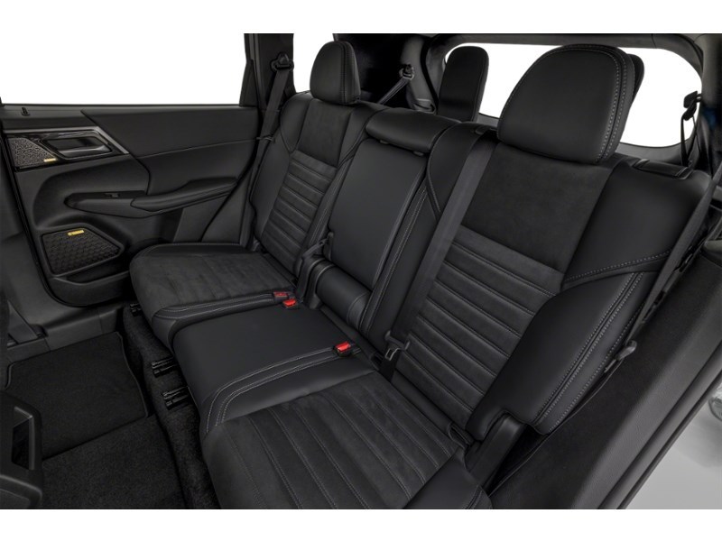 2026 Mitsubishi Outlander SE S-AWC Interior Shot 5
